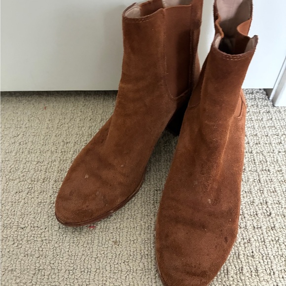 Banana Republic  Brown Suede Block Heel Chelsea Boot - Picture 3 of 8